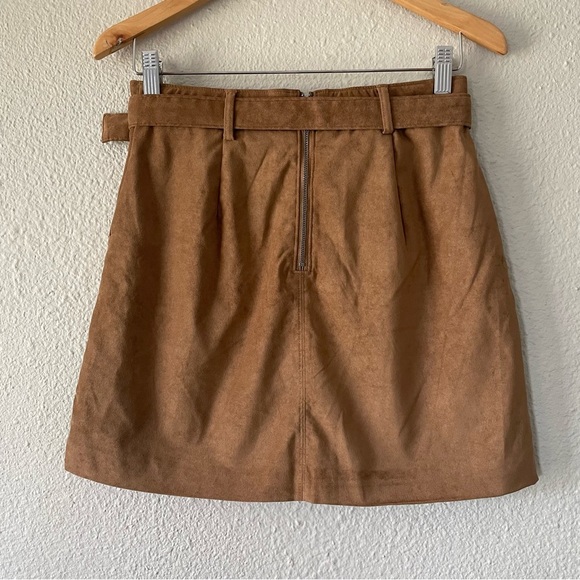 Hollister Ultra High Rise Faux Suede Mini Skirt Women’s S Brown Belted Pockets - Picture 7 of 11